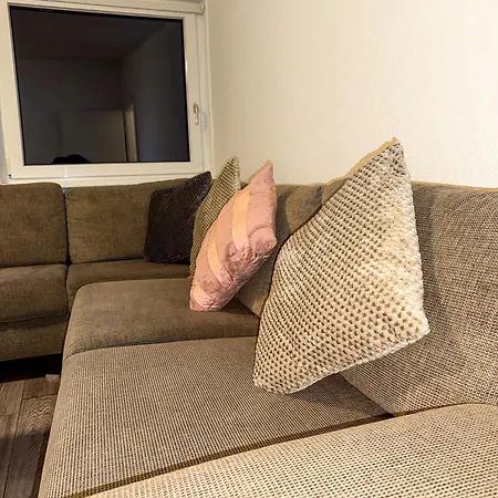 Monteurwohnung 4 Schlafzimmer 公寓 *