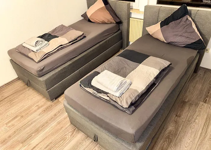 Monteurwohnung 4 Schlafzimmer 公寓