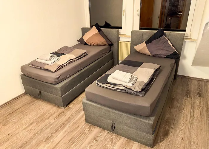 公寓 Monteurwohnung 4 Schlafzimmer 埃森